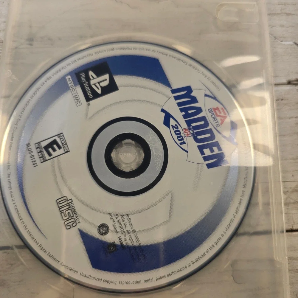 Madden NFL 2001 Sony PlayStation 1 PS1 EA Sports Football Game SLUS-01241 Disc